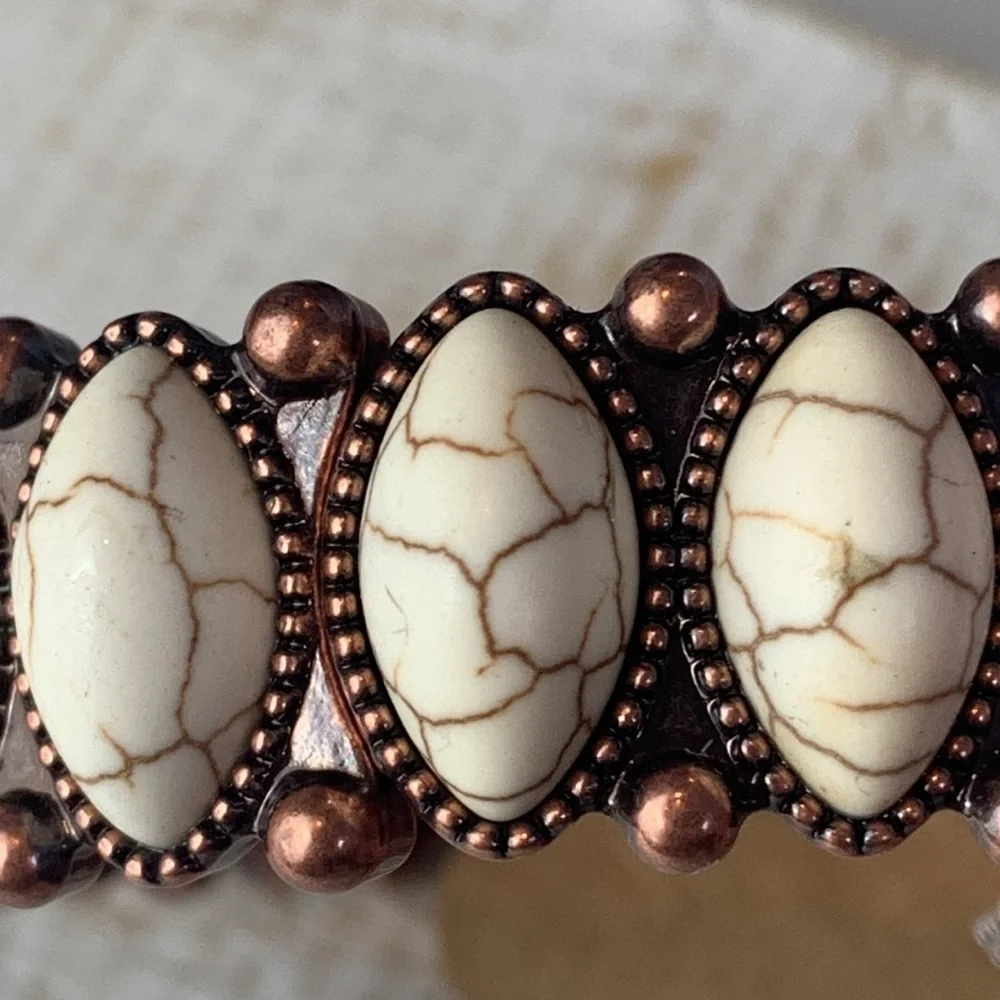Southwestern Natural Stone Navajo Stretch Bracelet - Picture 3 of 5